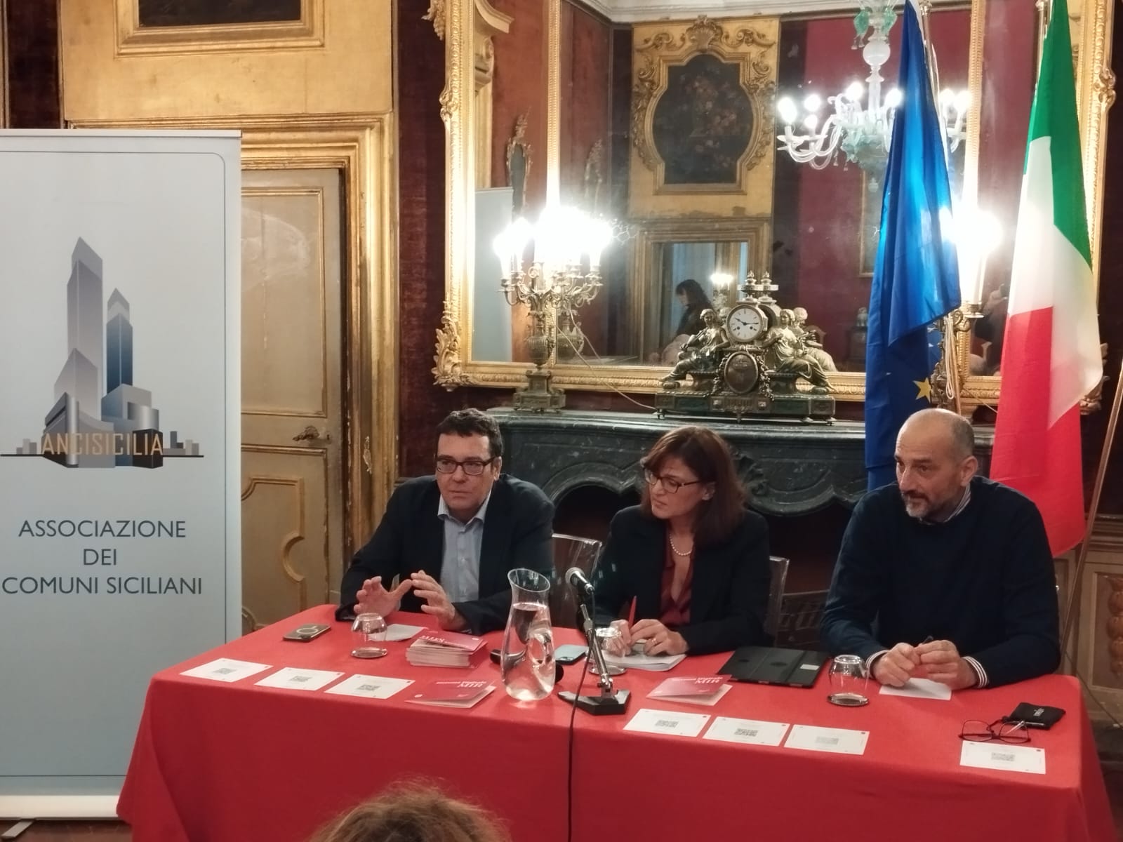 Cesare Rozzisi at ANCI Sicilia Conference with institutional partners